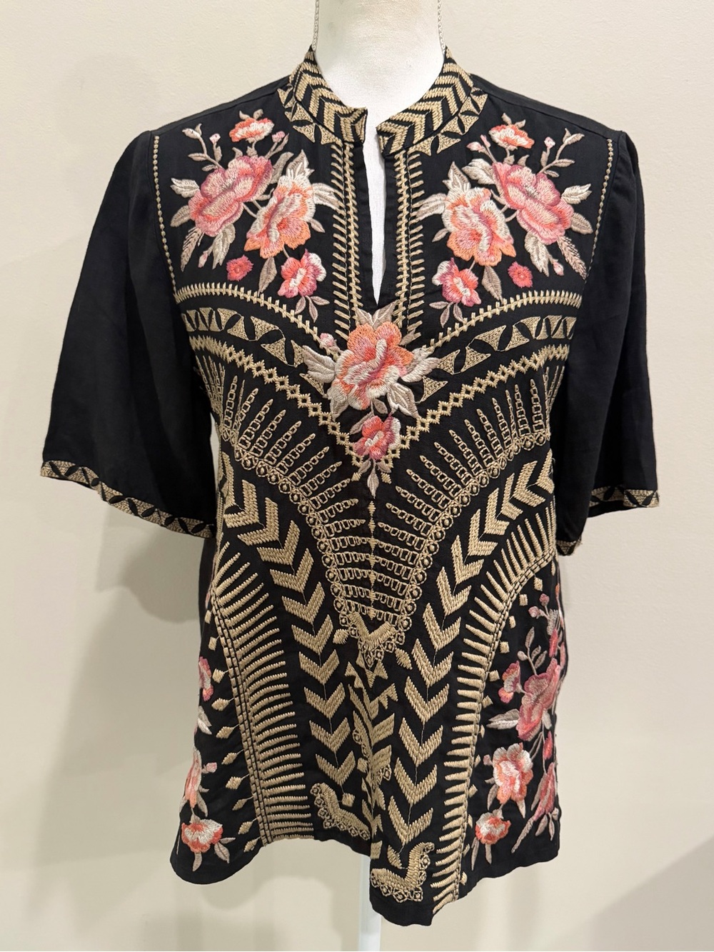 Johnny Was Linen Tunic Peasant Top Size Small Floral Geometric Embroidery Black